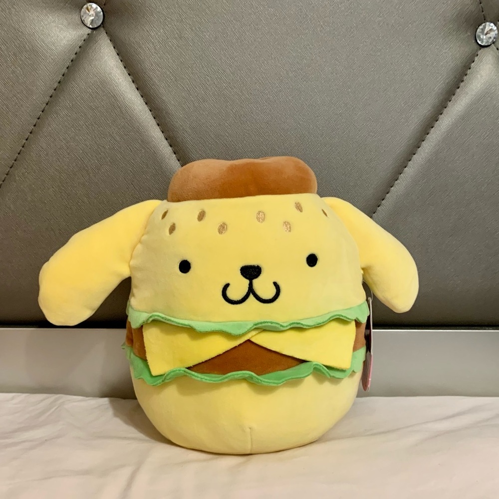 Squishmallows Pompompurin 8” cheeseburger